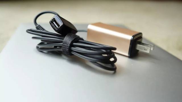 专门做充电器的厂商 251c45d481204d7db744dc23c7ffbcfb.jpeg