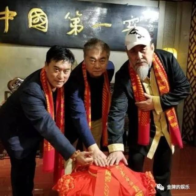希望李靖飞老师能够早日康复,和老友们一起再出发.