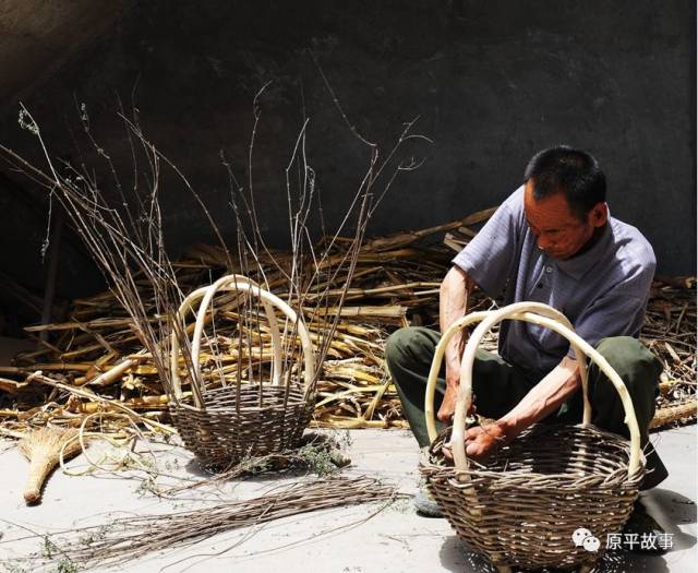 在这之前,我连什么是荆条也不认识,更不用说编筐了