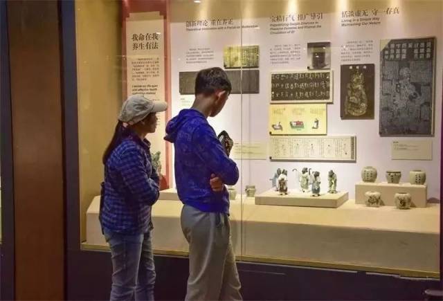 葛洪博物馆是省级爱国主义教育基地 是博罗县第二个,全市第四个省级