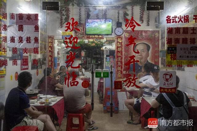 美女凌晨3点惊恐报警:房里有针孔摄像头!斯文房东说…