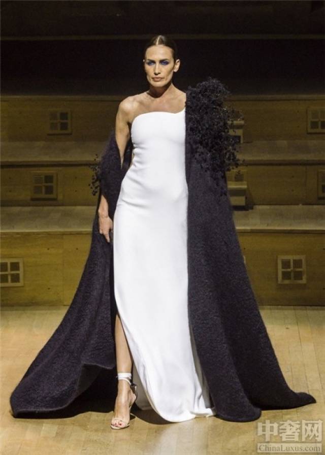 stephane rolland18巴黎高定 展示女王风采