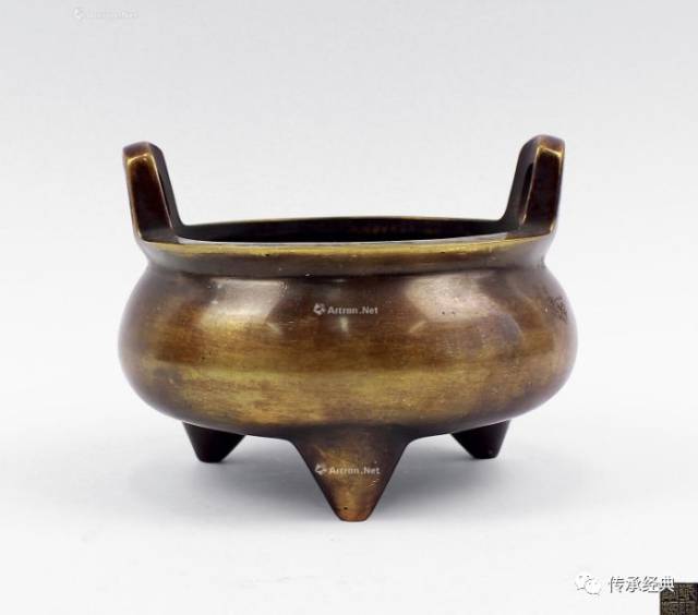 宣德炉 尺寸:高8cm;口径10cm 成交价:2,430,120 拍卖公司:aaa中国艺海