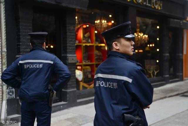 香港警察:内地网友好奇为何有些新人是警员,有些却是督察?