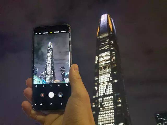 三星Galaxy S9、S9+专业拍照模式,用光诠释你