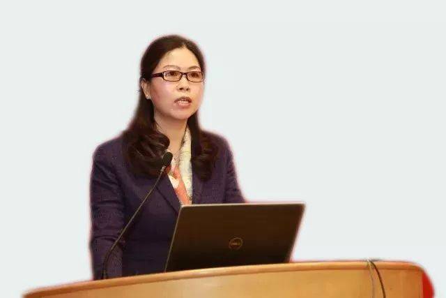 如何让学生"亲其师,信其道?人大附中班主任蔡芳这样做的