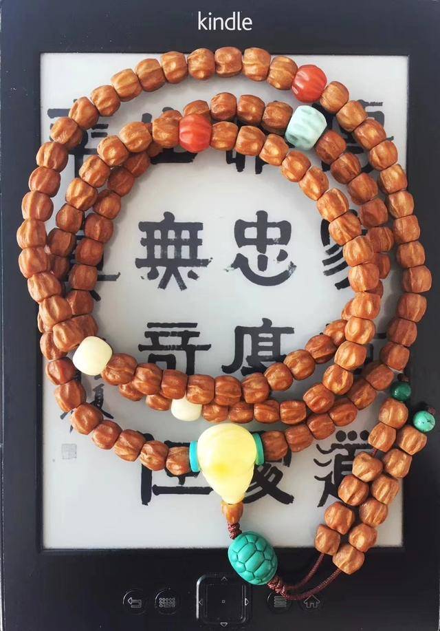 蜕变成无与伦比的牛津红 说了这么多,您可明白一串好的百香籽究竟是