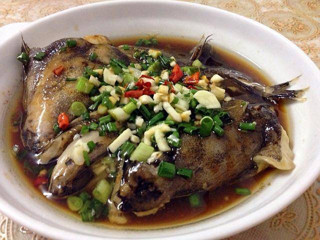 10,葱油鸦片鱼头