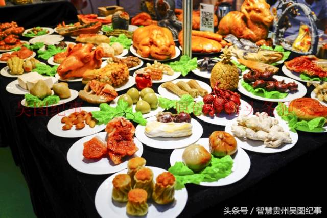 天下美食莫过于满汉全席,你不可能吃下一盘却会看色说