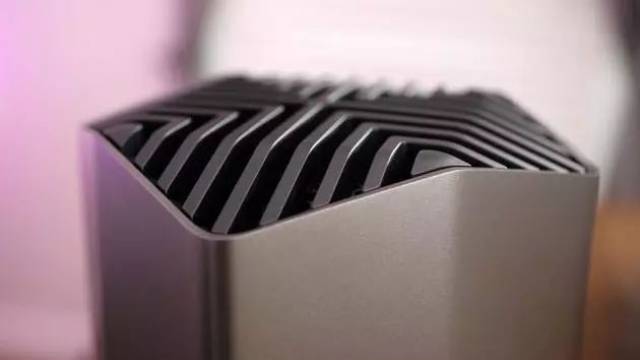 还在问新MacBook Pro能不能吃鸡?有它就妥妥