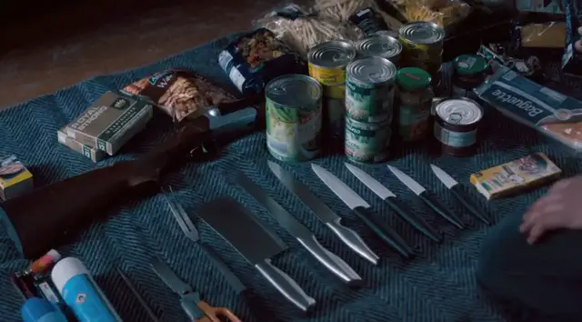 一人单挑一城丧尸,他居然活成了这样