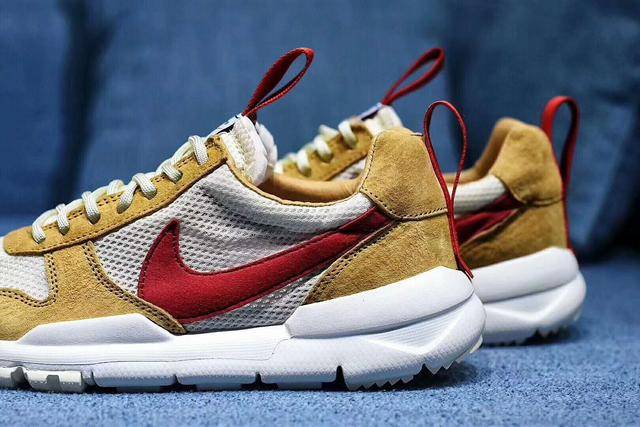 围观宇航员Nike Craft Mars Yard2.0强势归来,天价太空鞋细节曝光真假对比