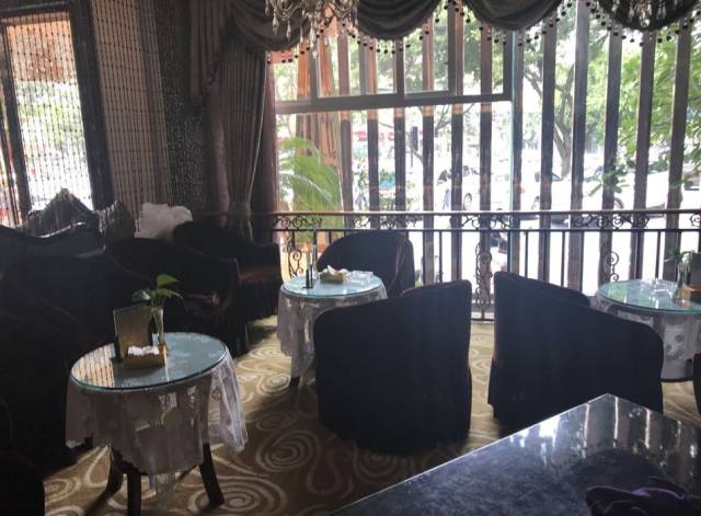 又现变态！一对情侣在宜宾酒店开房，亲密场景