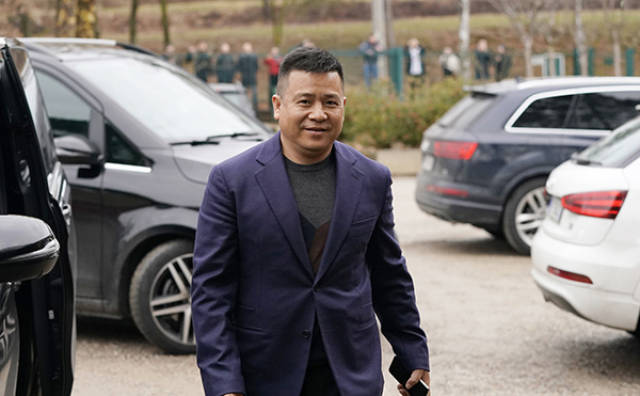 李勇鸿出局炮轰米兰新主,但球队至少能打欧战了