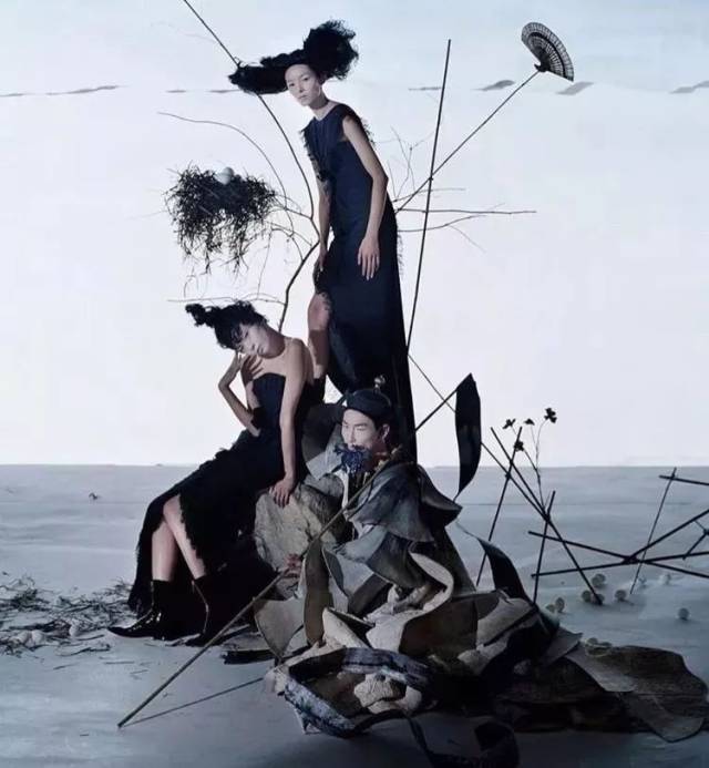 tim walker,tim walker摄影作品 英国时尚设计师tim walker ——"色彩的爆破力 人物刻画怪诞鲜明而