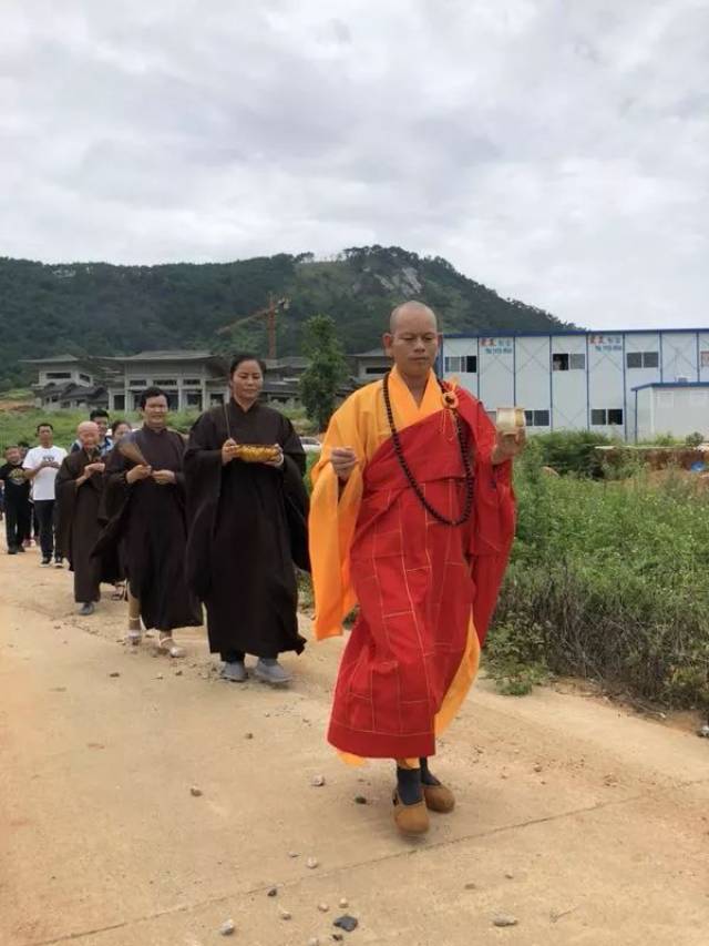 怀集六祖禅院举行庄重的洒净仪式活动!