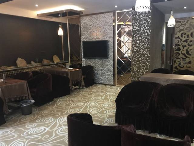 又现变态！一对情侣在宜宾酒店开房，亲密场景