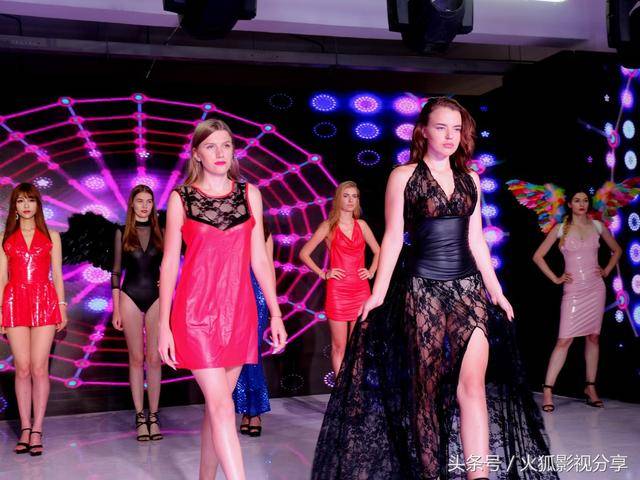 中国县城高调开展情趣内衣展,七国模特走山寨