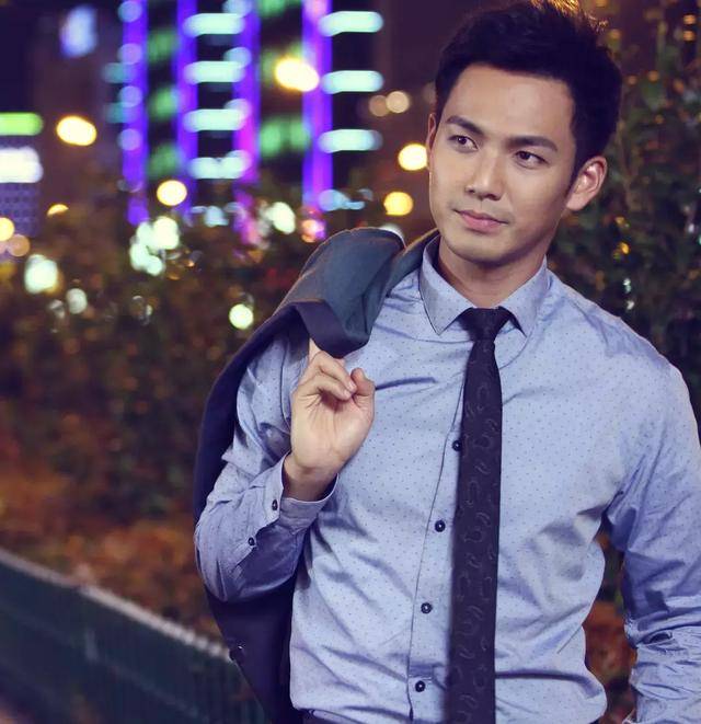亚洲最具魅力的九大男星, 宋仲基垫底, 李易峰仅排第二
