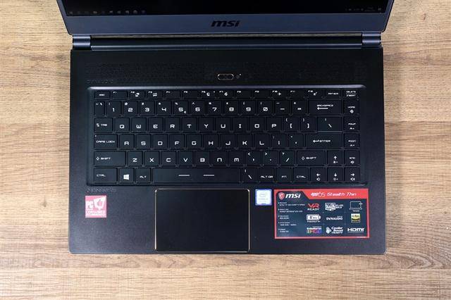8750H+GTX 1070仅重1.8kg!微星GS65轻薄游戏本评测