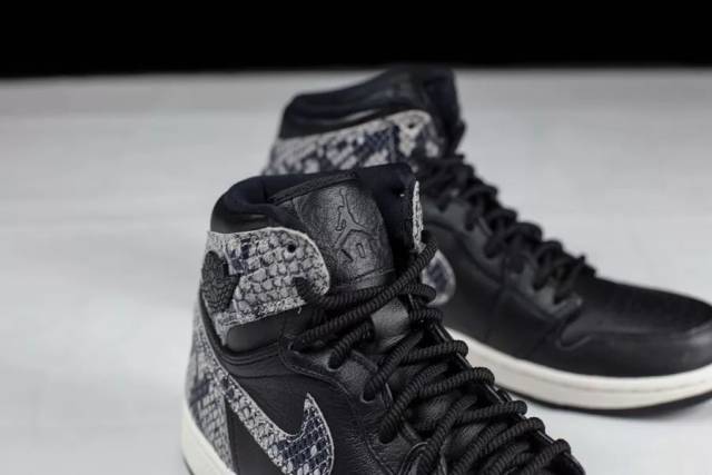 黑蛇  白蛇实物开箱!这两双 air jordan 1 新品是近期的黑马!
