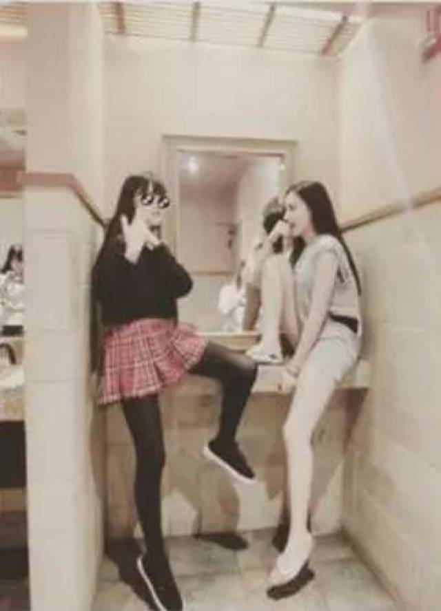 王俊凯曝光新恋情?炒作营销无下限 她是要作成第二个关晓彤