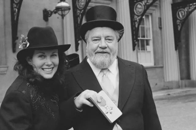 (gerald durrell & lee mcgeorge) without further ado!