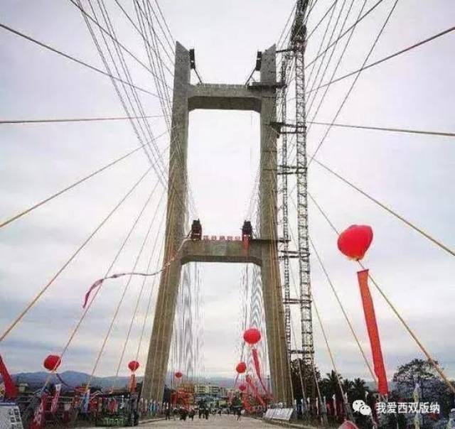 景洪市神秘谷大桥位于国道 214 线景洪南过境公路跨澜沧江处,距离上游