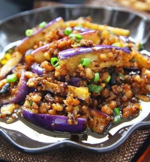 肉末茄子盖浇饭