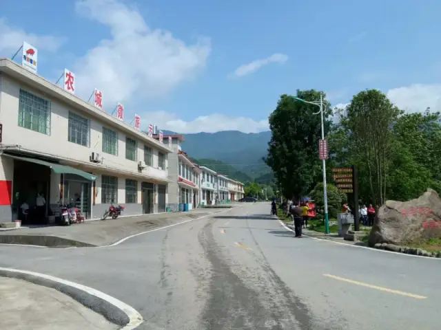 农城微旅美丽乡村示范基地湖南西溪磐石大峡谷风景区正式迎客啦!