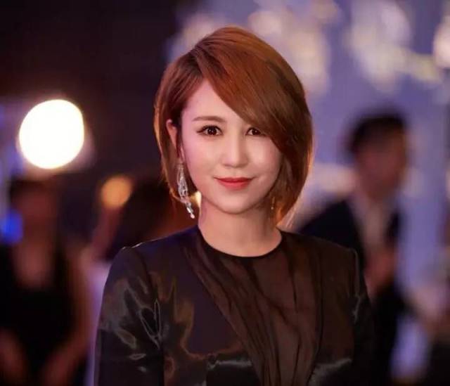 西虹市首富女主图片