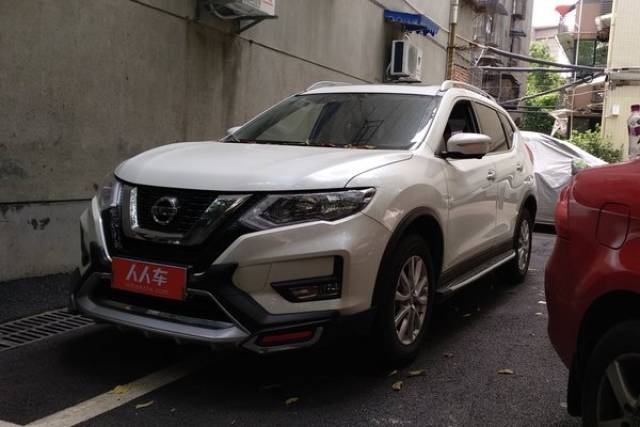 日产奇骏舒适版,买辆二手车结婚可以不,我觉得