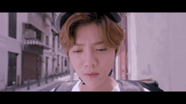 热血格斗开始!鹿晗关晓彤合力带来