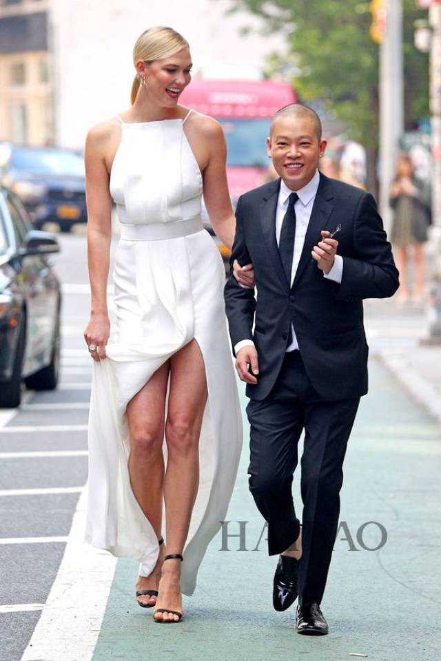 超模卡莉·克劳斯 (karlie kloss) 也要婚了?