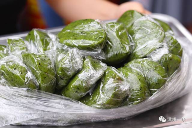 绿豆粉粿是老漳州人夏天必吃的一道降温小吃.
