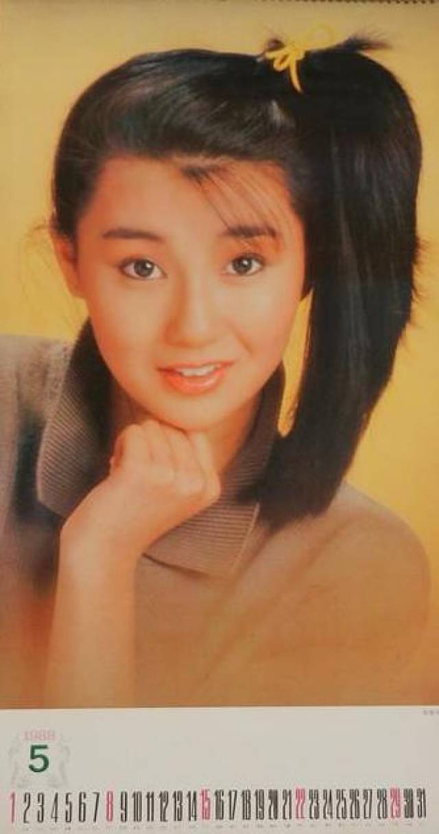 90年代你家的挂历上有没有这10大港台明星,一个比一个