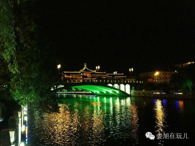 扬州 二十四桥明月夜