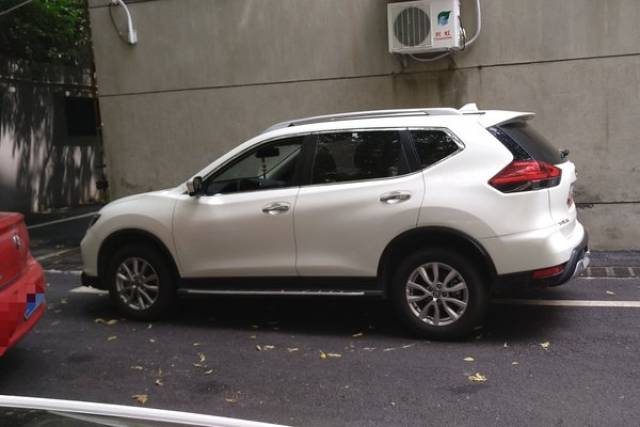 日产奇骏舒适版,买辆二手车结婚可以不,我觉得