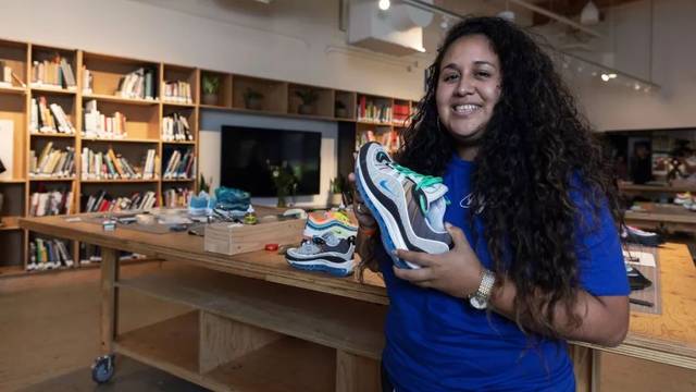  NIKE: ON AIR ʤͿȫܲԲ֮