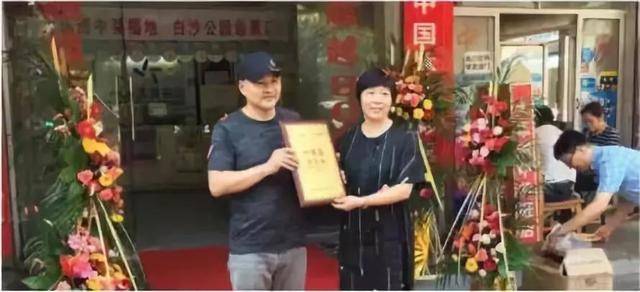 5中大乐透一等奖,这两家彩票店有何经营秘诀?