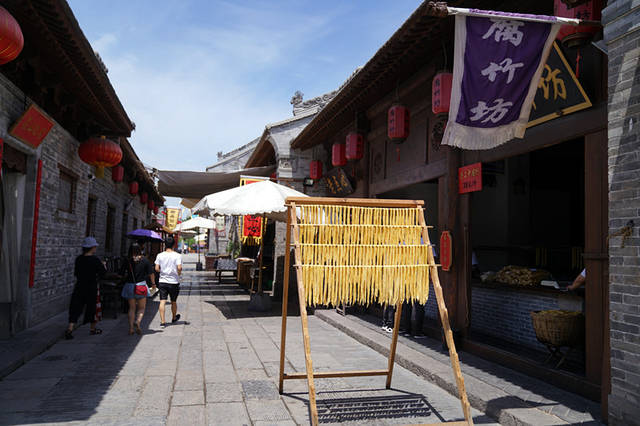 暑假带孩子到宝鸡西府老街看美景,咥美食,品民俗