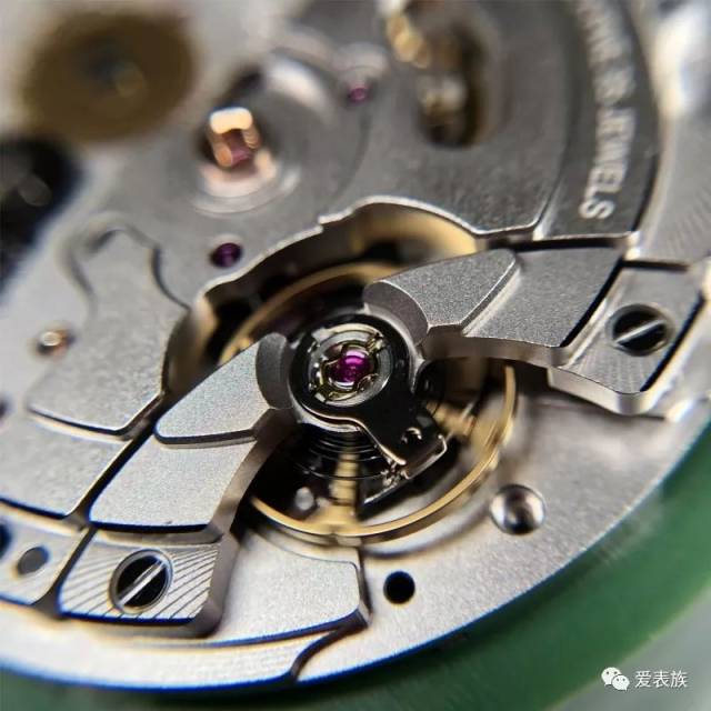帝舵新款小红花自产mt5602机芯维修保养