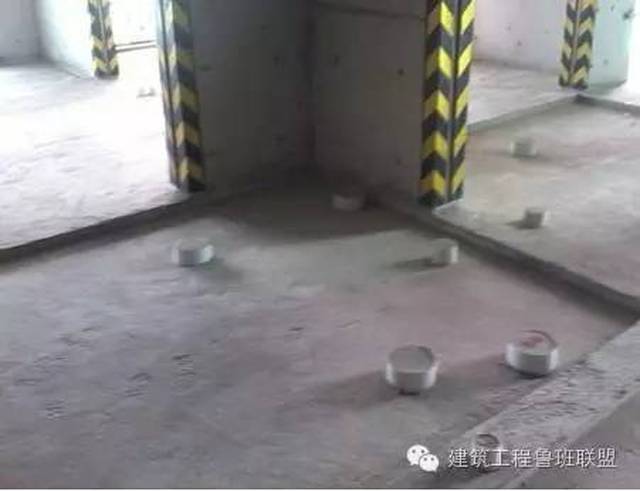 采用止水节预埋套管工艺解决卫生间管道根部渗漏问题
