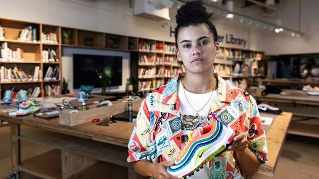  NIKE: ON AIR ʤͿȫܲԲ֮