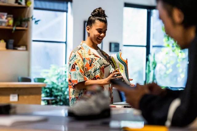  NIKE: ON AIR ʤͿȫܲԲ֮