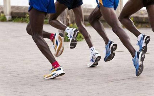 小女生半马能跑72分,我们的马拉松水平,何时可