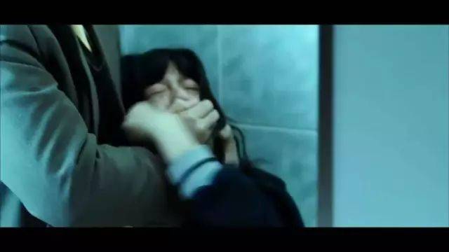 被性侵还要被指责“不自爱”，这背后的性文化是时候改改了