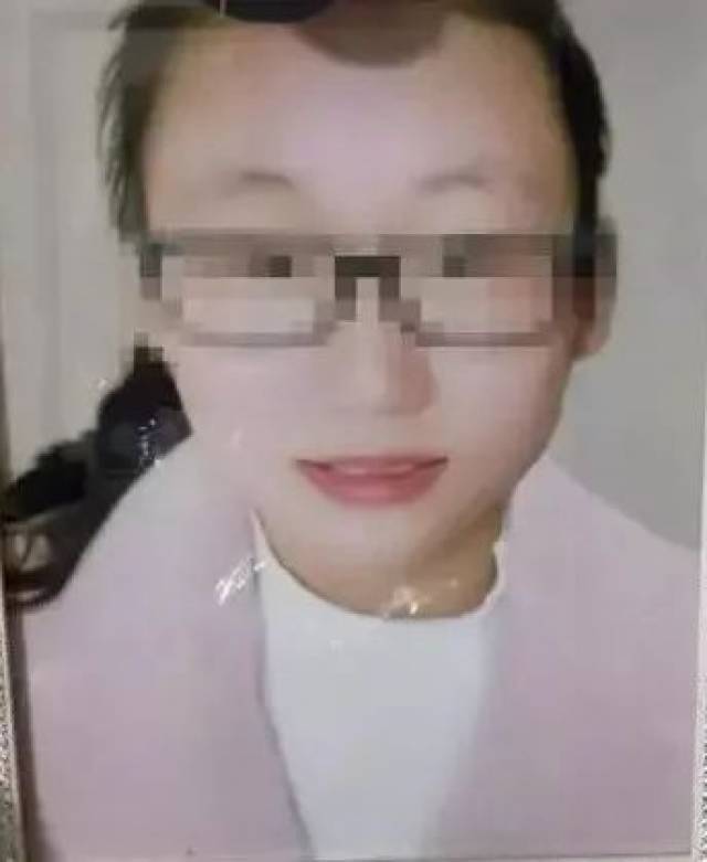 网购毒蛇被咬死，谁之过