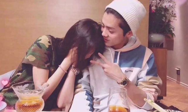 关晓彤鹿晗新闻不断,从分手到见家长,这一次又