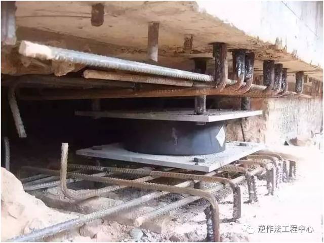 隔震建筑的橡胶支座